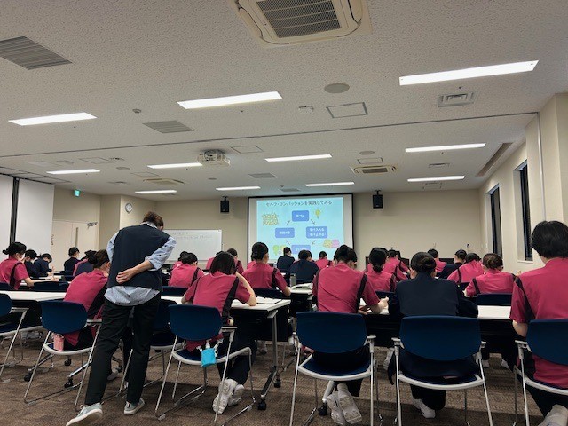 新人職員研修でストレスマネジメント研修を実施しました